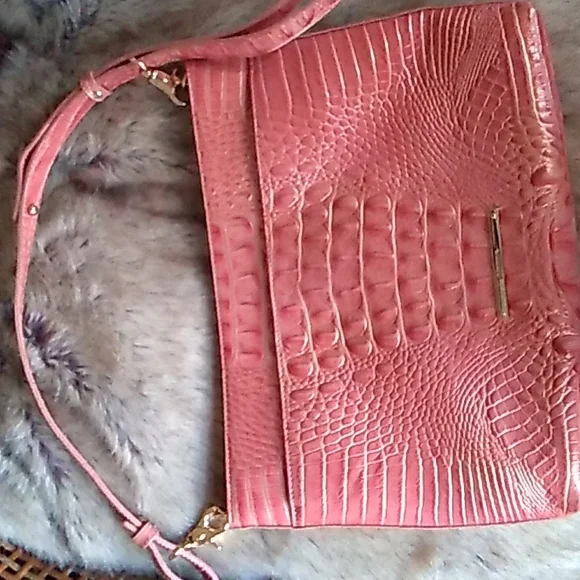 Brahmin Melbourne leather croc embossed cross-body handbag - Picture 5 of 10